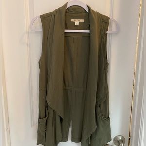 Army green vest from Francesca’s.